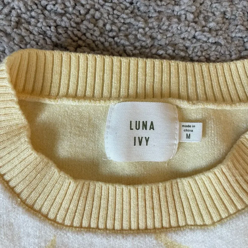 Luna Ivy Daisy Croquette Cottage Preppy Cozy Casual Cropped Sweater Sz S Yellow - Picture 8 of 14